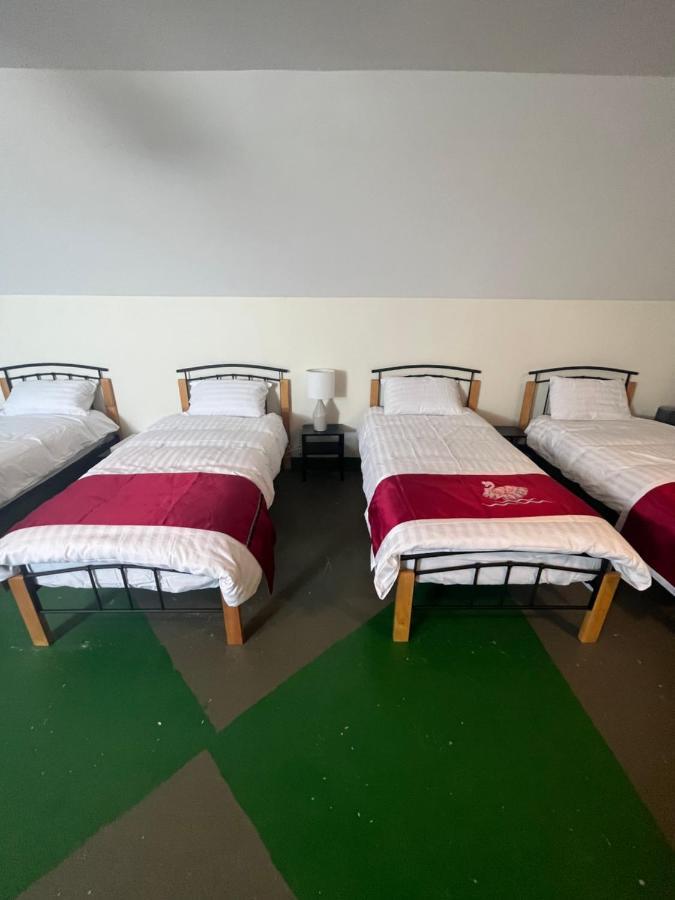 Elegant Rooms And Suites In Knock Knock  Ngoại thất bức ảnh